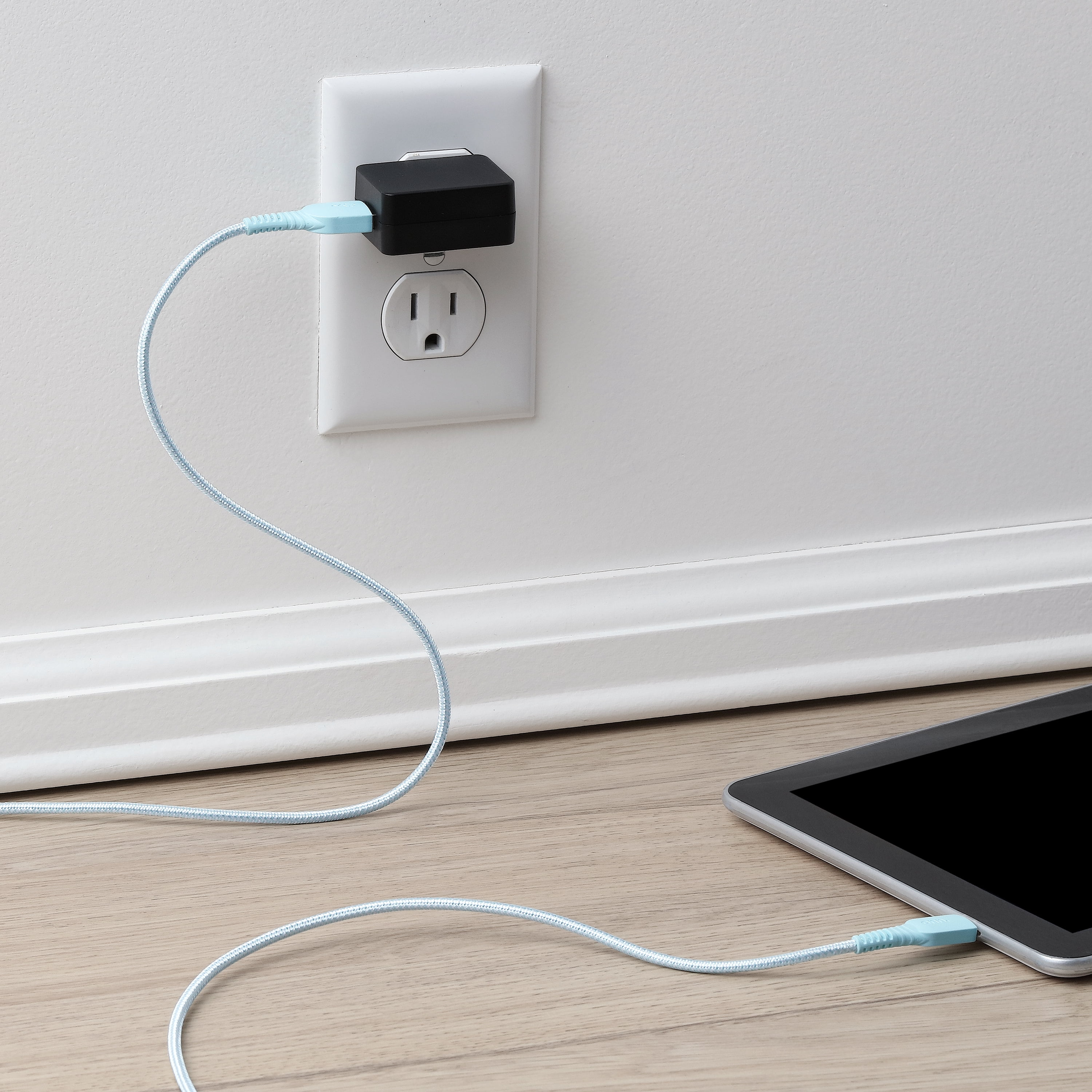onn. 6' Braided USB-C to USB Cable, Aqua