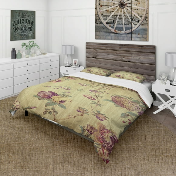 Designart 'Vintage Purple Flowers' Floral Bedding Set - Duvet Cover & Shams