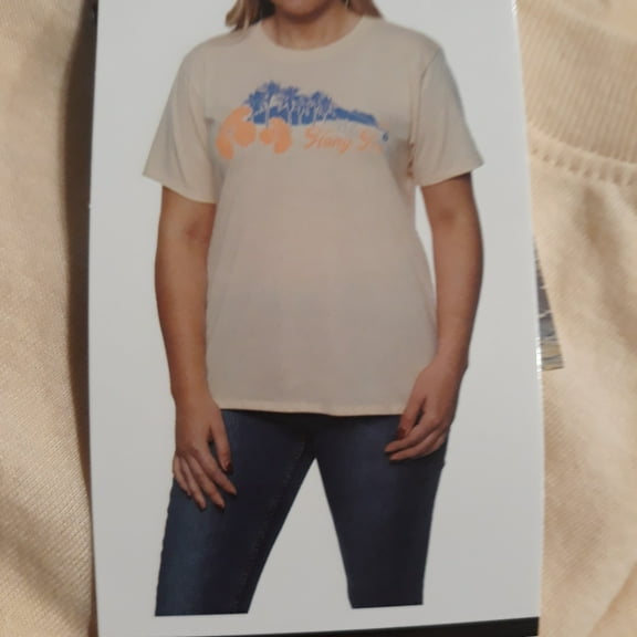 Hang Ten Women's Graphic T-Shirt Color Bisque Size: L