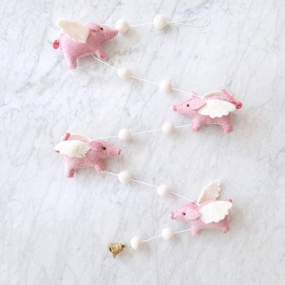 Felt Flying Pig Garland