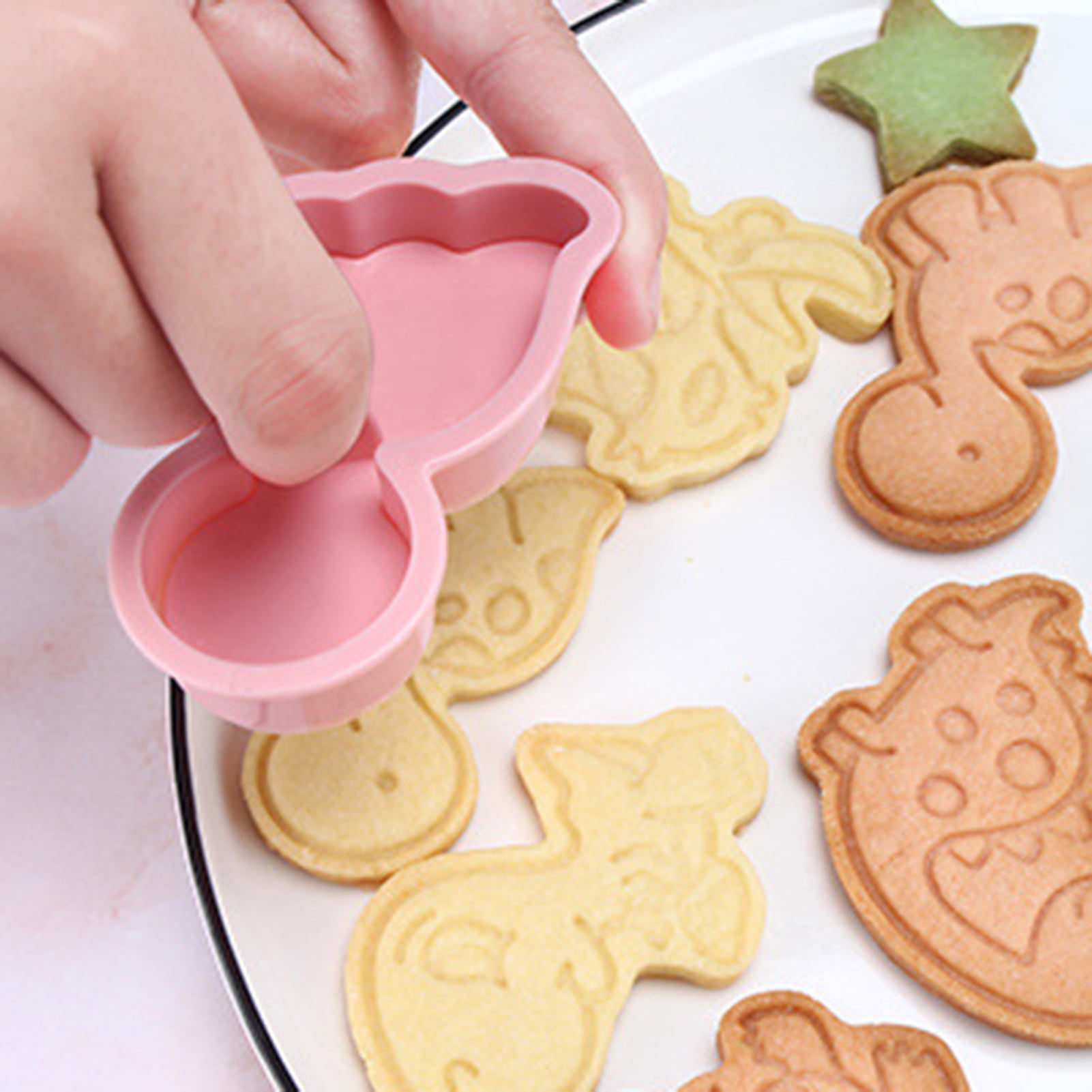New Funny Bakeware Carousel Horse Shape Metal Cookie Fondant Cutter Baking Mold 