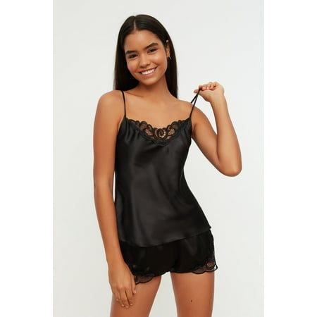 

Trendyol Woman Plain Lacework/Mesh/Net Detailed Thin Woven Camisole - Shorts Pajama Set