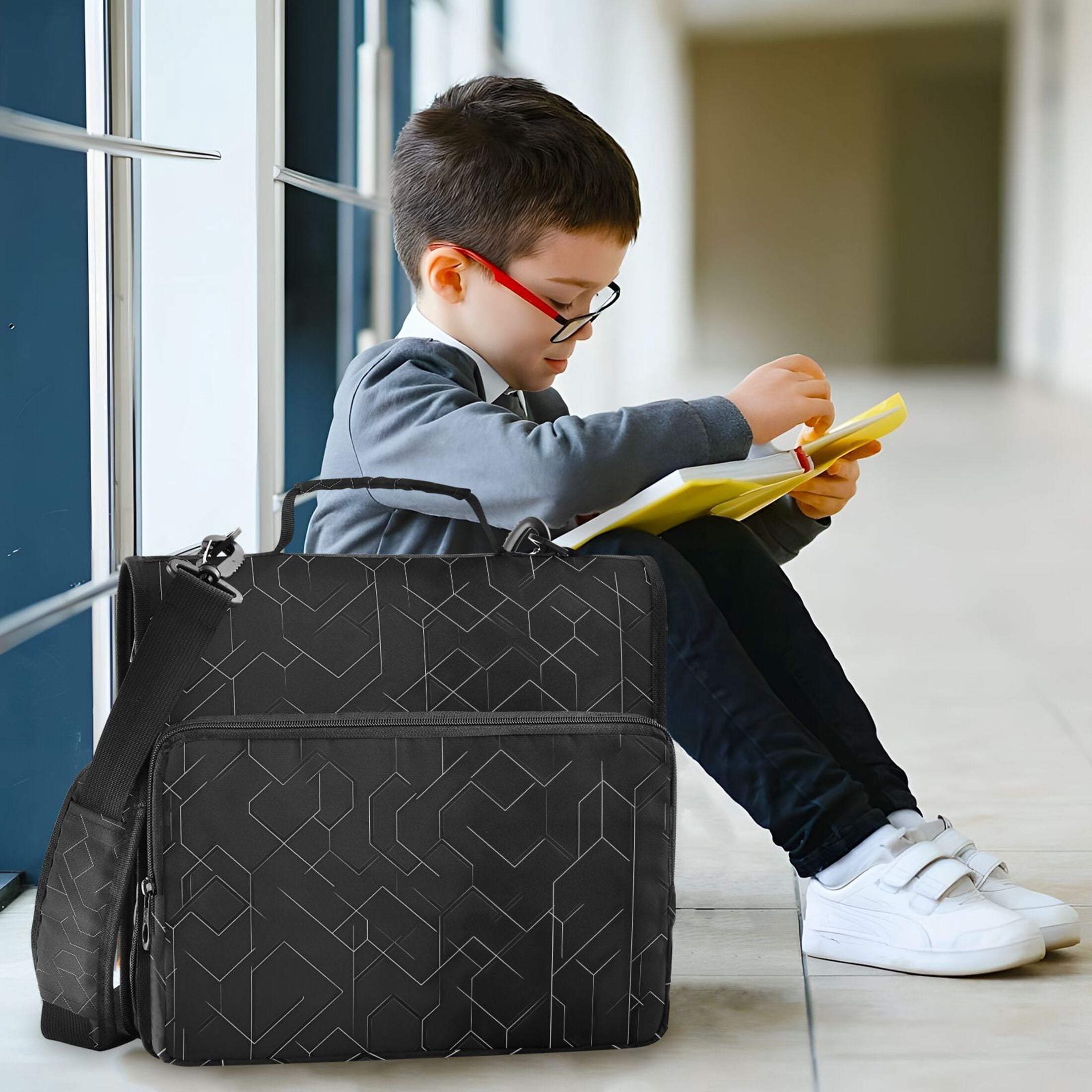 3 Ring Zipper Binder with Shoulder Strap Waterproof Trapper Keeper 2 Inch D-Ring 500 Sheets Capacity Black Simple Geometric Lines