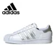 thumbnail image 3 of Adidas Superstar - Zapatillas de deporte clásicas para hombre y mujer, informales, color negro y blanco, cómodas, planas, para exteriores, para monopatín, 3 of 5