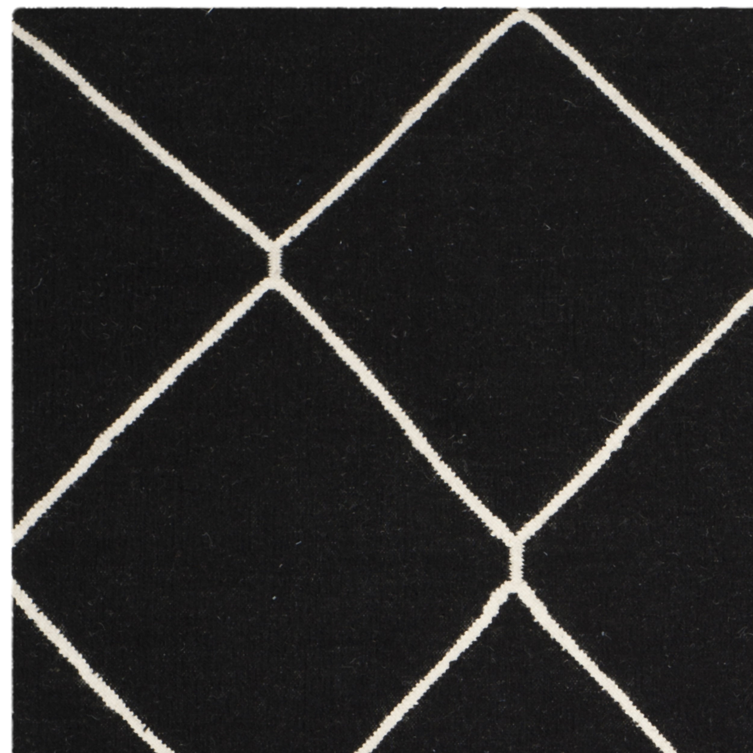 SAFAVIEH Dhurrie Solomon Geometric Moroccan Wool Area Rug, Black/Ivory, 4' x 6'