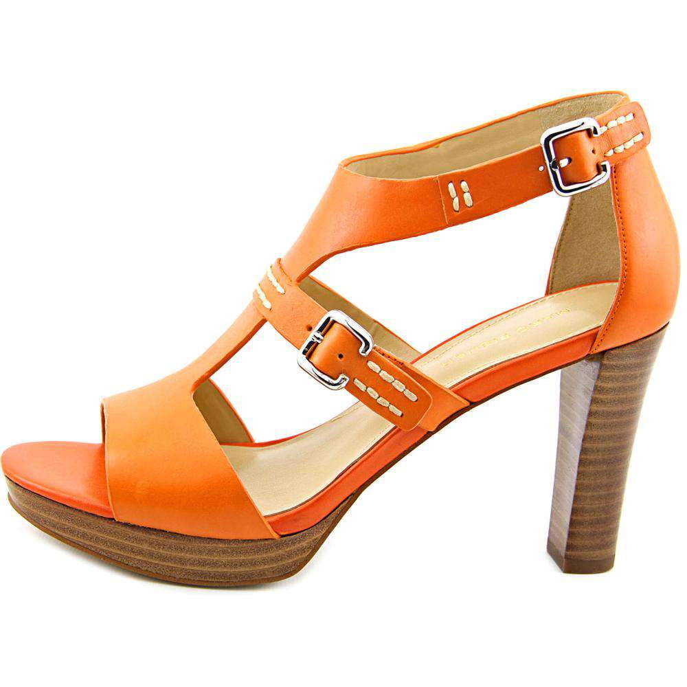 marc fisher platform pumps
