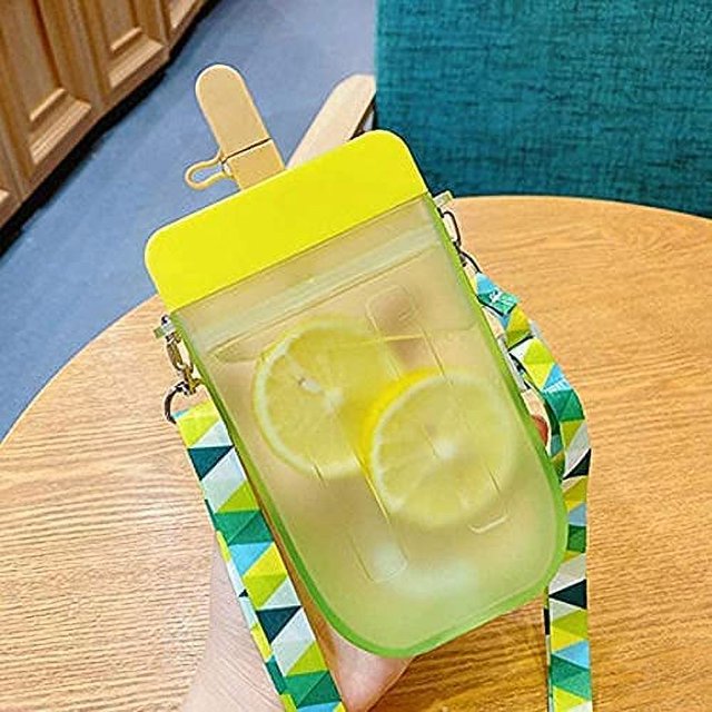 Linda botella de agua de 300 ml, botella de agua de plástico para helado creativo, sin BPA, correa de hombro ajustable, adecuada para acampar, deportes al aire libre, viajes (amarillo) Sincero Electrónica