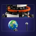 thumbnail image 2 of LEGO Technic La planète Terre et la Lune en orbite 42179 Ensemble de construction (526 pièces), 2 of 6