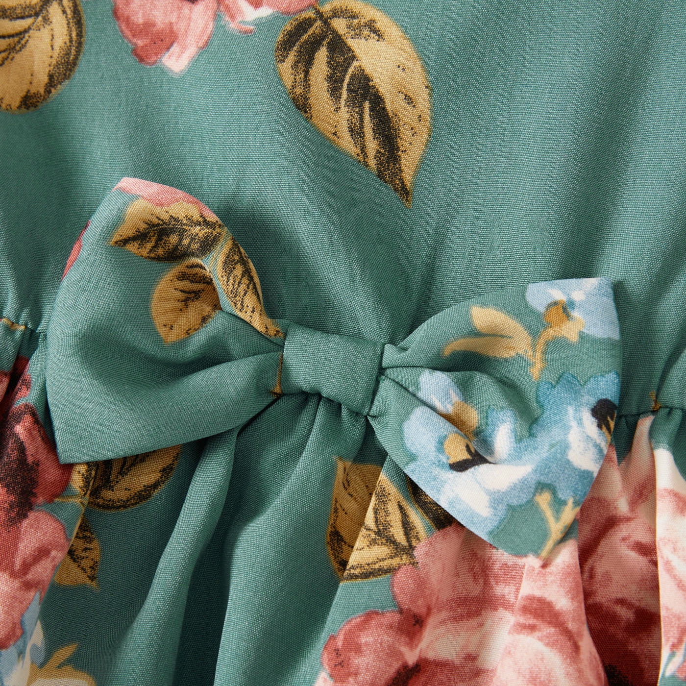 All Over Floral Print V-neck Ruffle Short-sleeve Midi Dress for Mom and Me