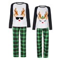 thumbnail image 1 of Conjuntos a juego de pijamas de pareja navideña Conjunto de pijamas verdes para adultos con renos y ciervos, 1 of 4