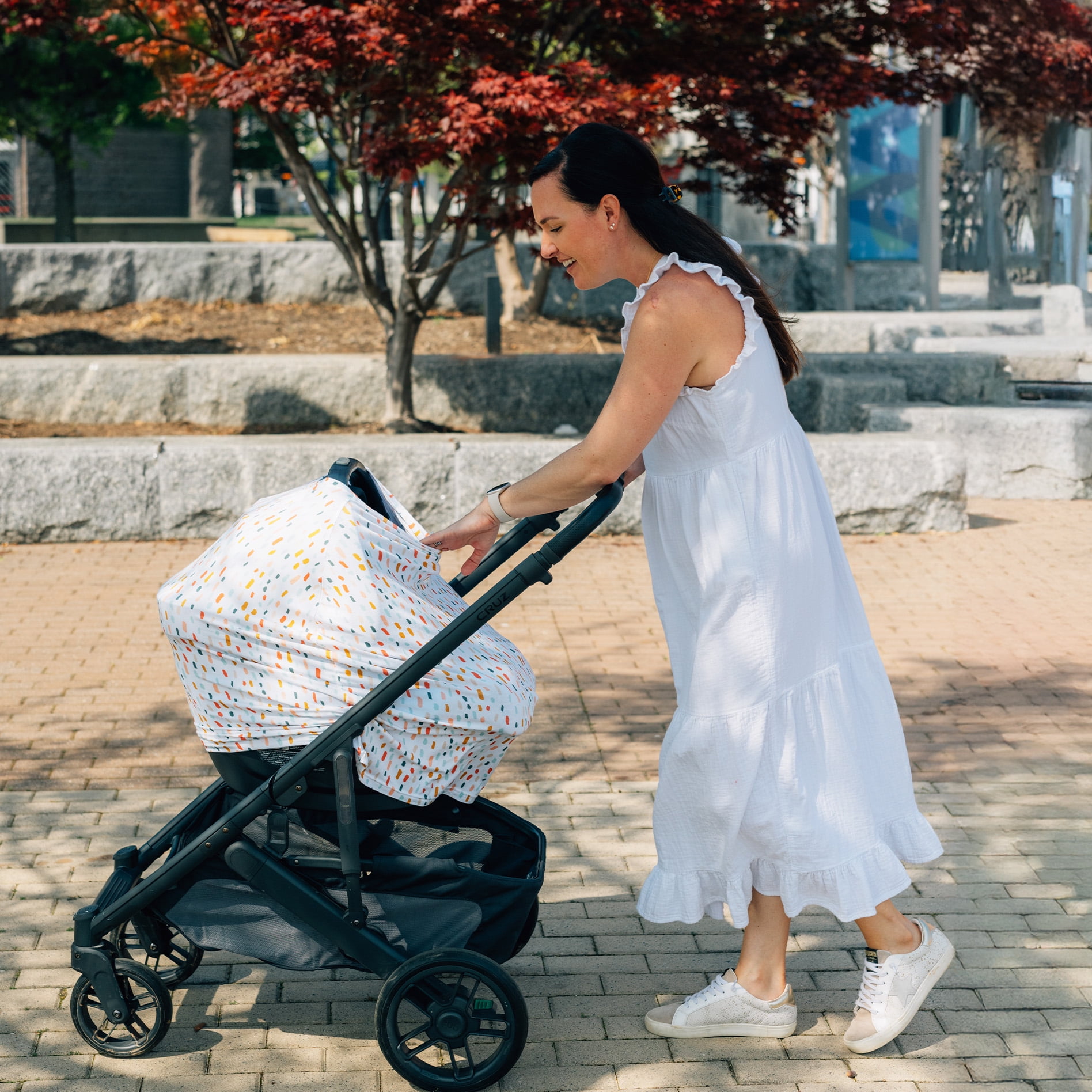 Quinn 5-in-1 Baby Nursing and Car Seat Cover