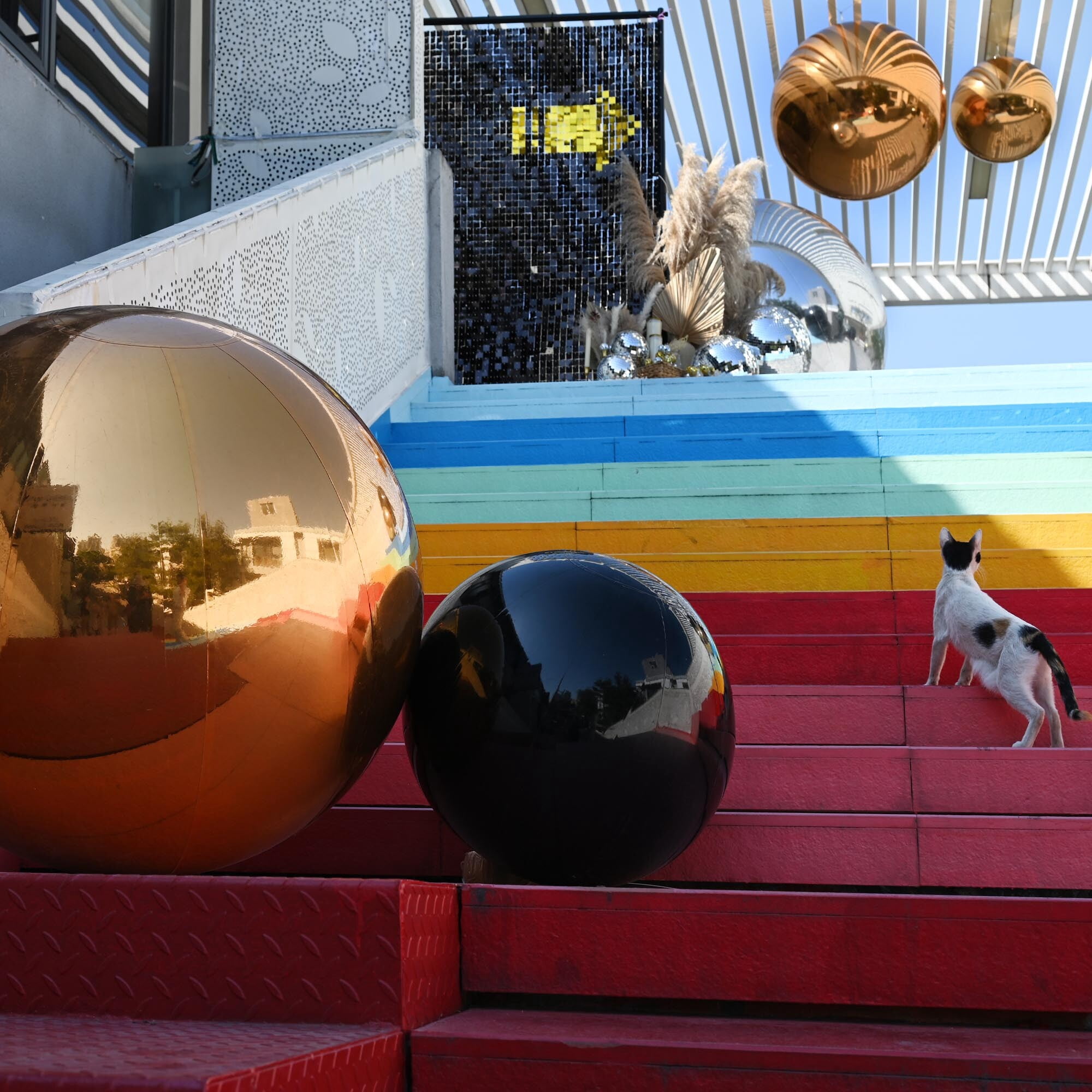 Yescom 20" Big Shiny Inflatable Mirror Ball Giant Reusable PVC Balloon for Large Disco Party Wedding Event Stage Decoration Black