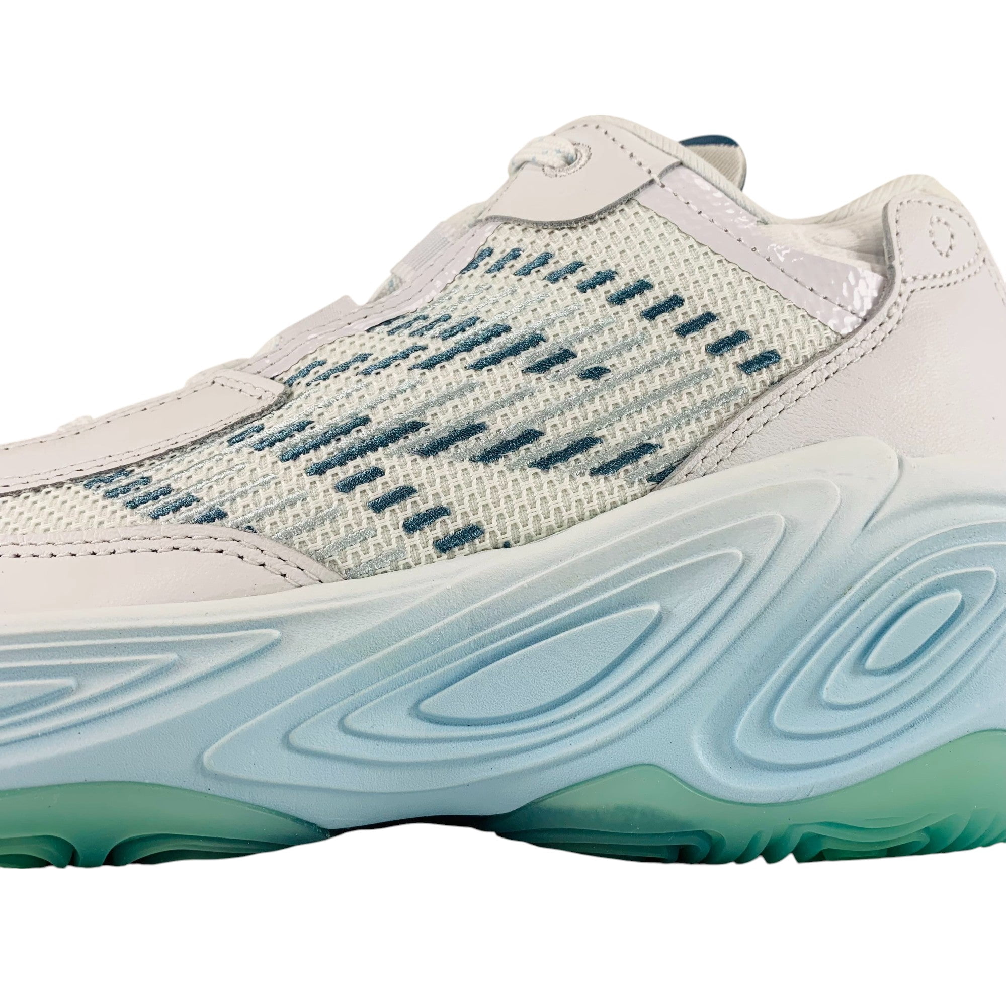 New Balance Fresh Foam BB V2 Light Chrome Blue Men\'s size 10  Basketball Shoes New Balance Fresh Foam BB v2 (White/Light Chrome Blue  main image 2