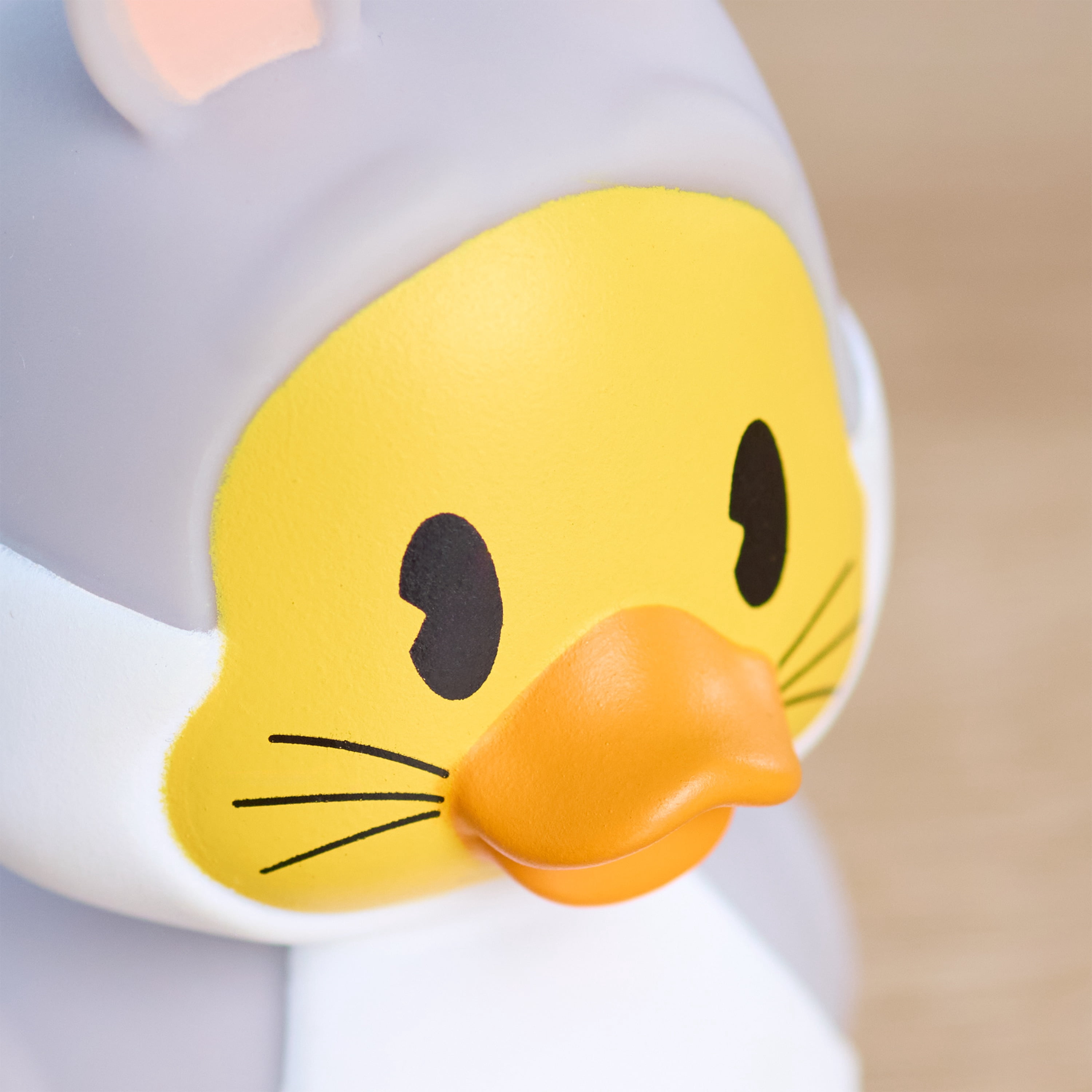Duckalooz Character Duck Toy Figures 2Pack, Bugs Bunny and