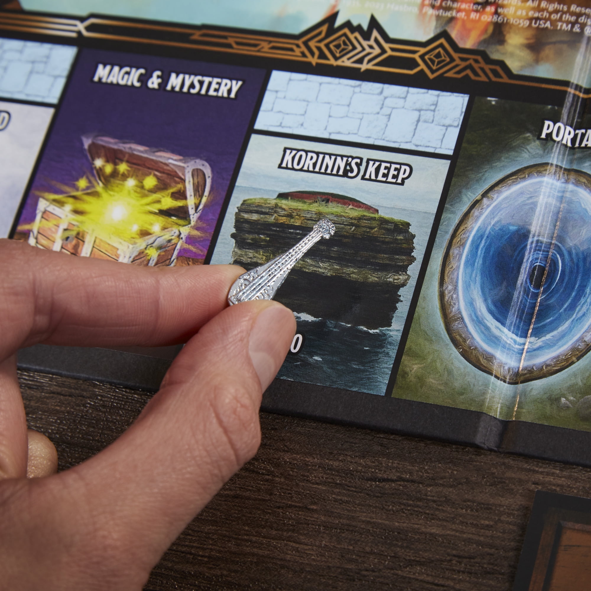 Monopoly Dungeons and Dragons: Honor Among Thieves Movie Edition