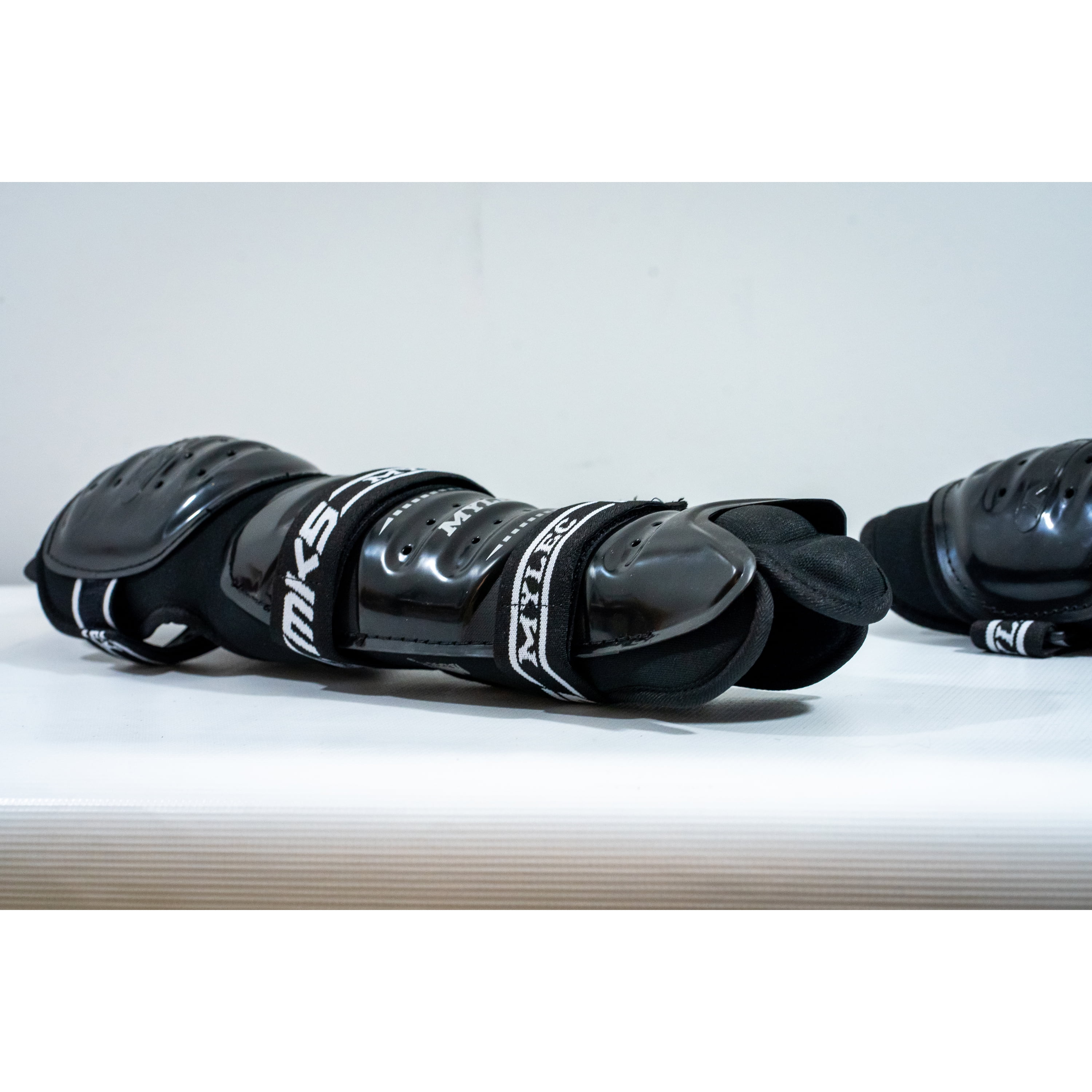 MyLec MK5 Street Hockey Shin Guard Pad, Lightweight & Durable Hockey Accessories, 360° Velcro Straps, Hard Front Shells, Breathable Material, MyLec MK5 Street Hockey Shin Guard Pad, Lightweight & Durable Hockey Accessories, 360° Velcro Straps, Hard Front Shells, Breathable Material,