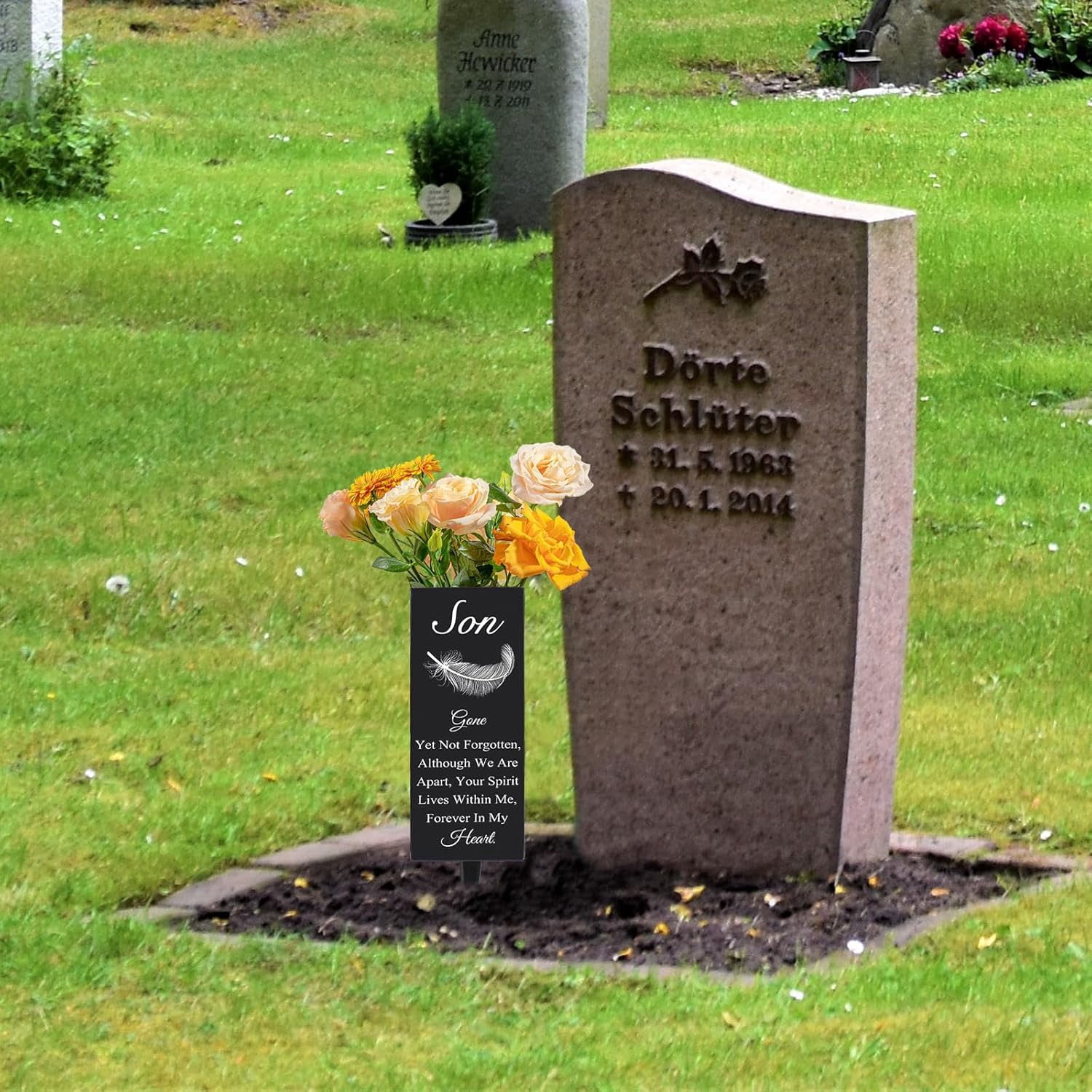 Son Cemetery Vases for Grave, Metal Cemetery Grave Flower Vase with Stake, Son Grave Cemetery Decorations, Metal Memorial Grave Markers, Graveside Decor Sign for Grave Outdoor Yard