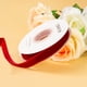 thumbnail image 1 of Cinta de Terciopelo Rojo Brillante de 2 Cm X 10 Yardas | Ideal para Decorar Regalos, Flores y Envoltorios (Con Borde de Alambre)., 1 of 6