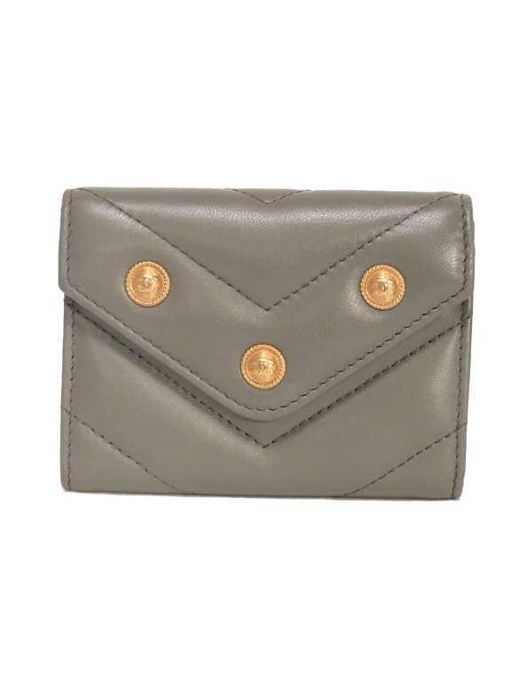 Pre-Owned Chanel CHANEL Bi-fold Wallet Chevron Coco Button Coin Case V-stitch Quilted Card...