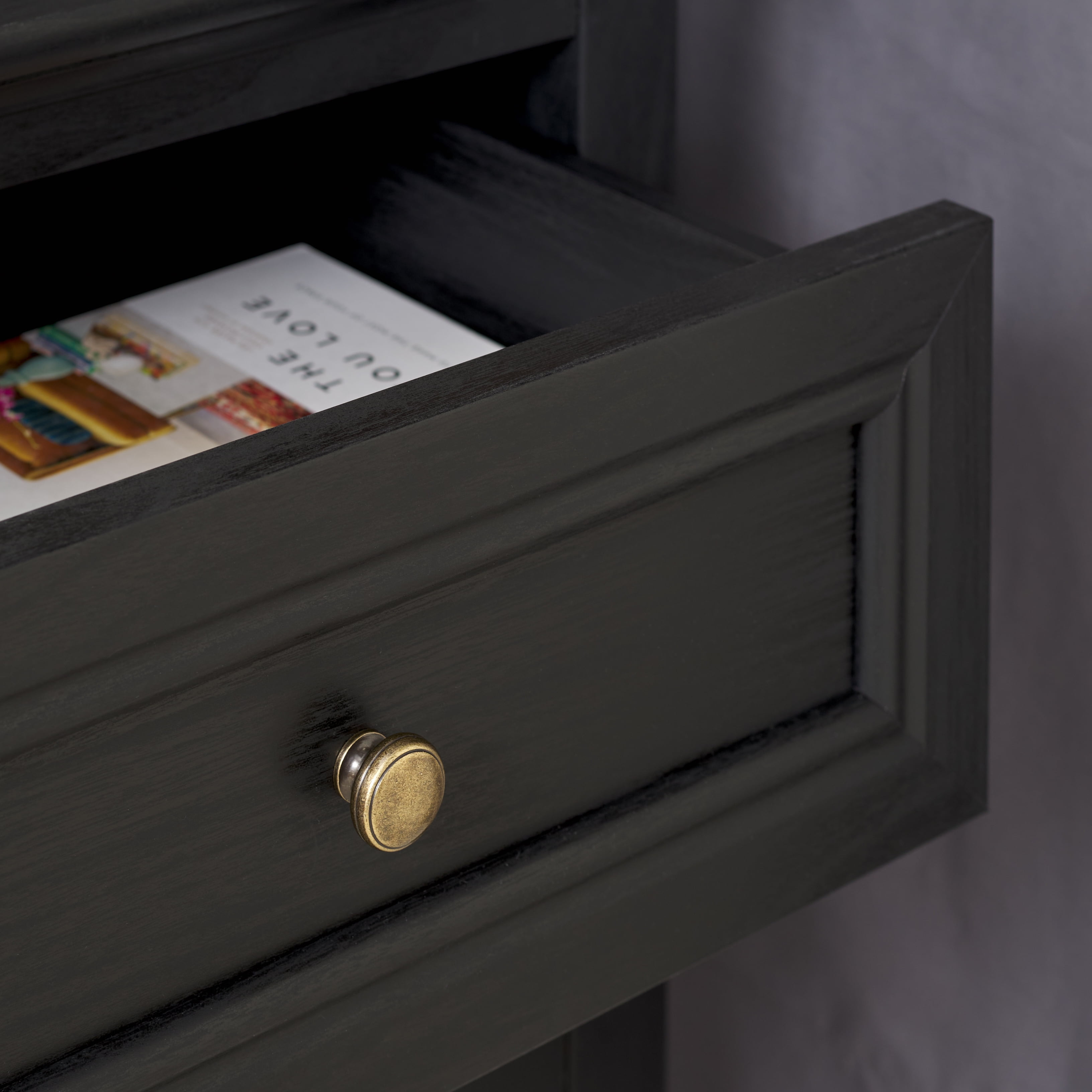 SAFAVIEH Sondra Traditional 2 Drawer Nightstand,Black/Gold
