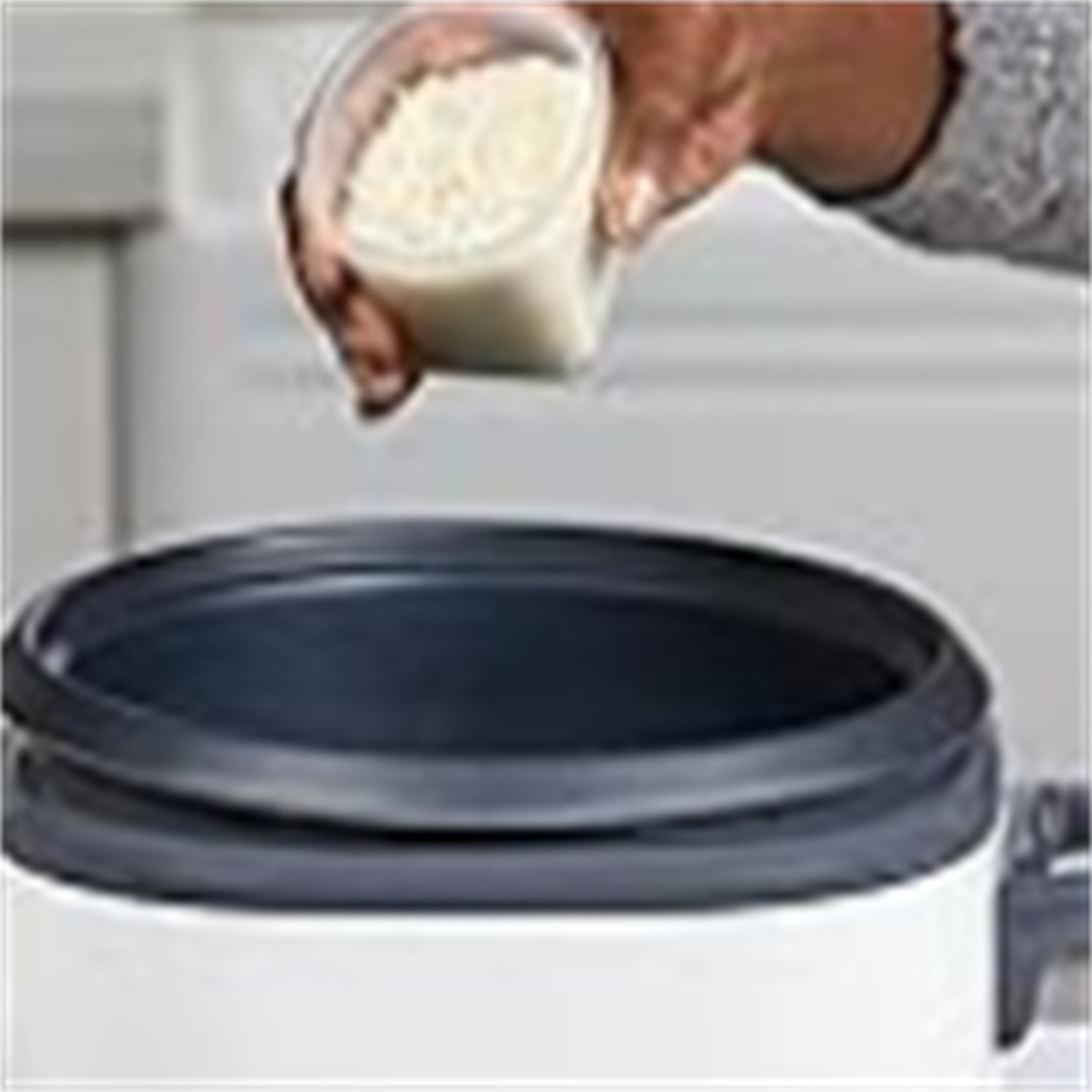16-Cup Rice Cooker, 8-Cup Uncooked Rice, Steaming Basket, Removable Non-Stick Bowl, One Touch, Keep Warm