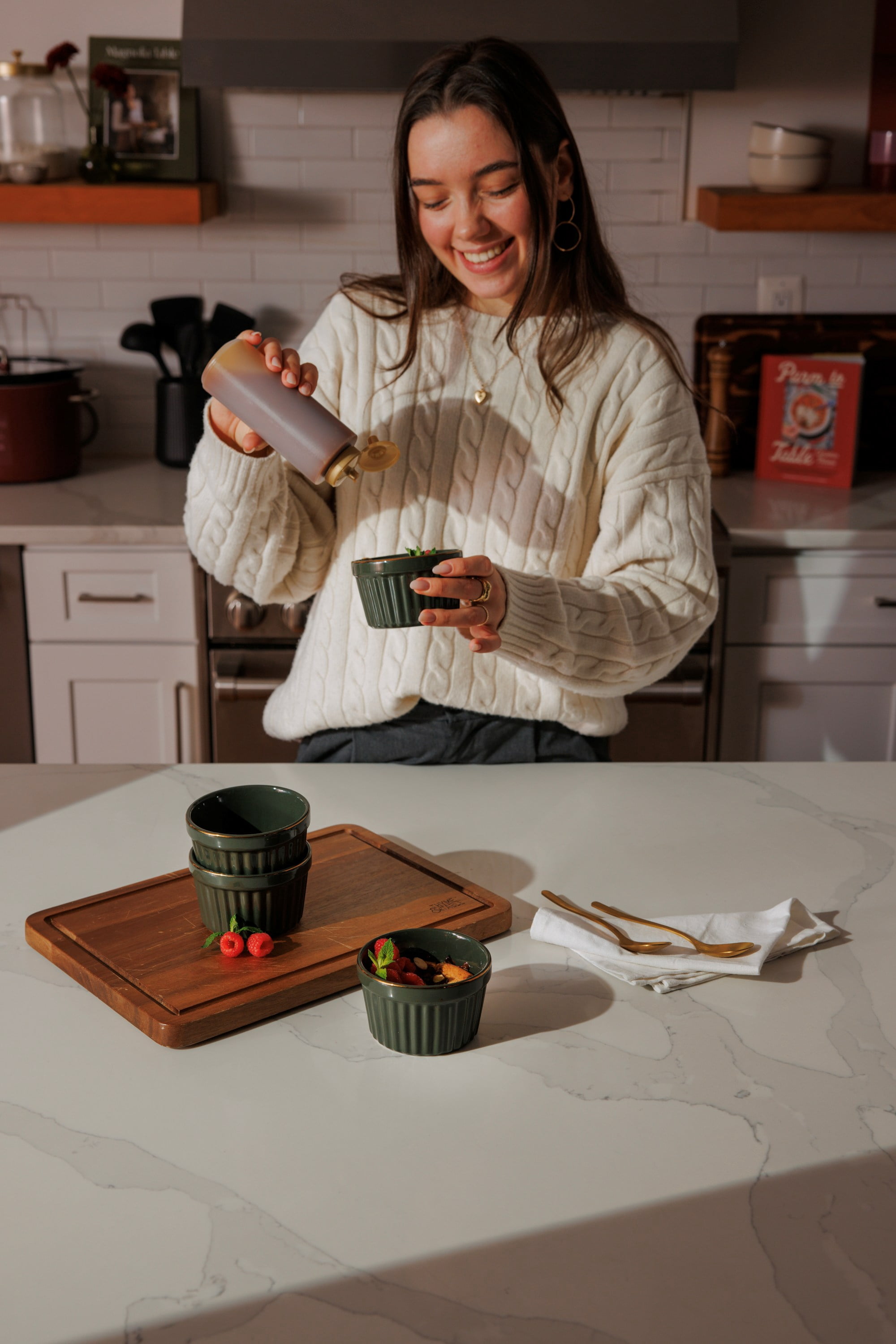 Thyme & Table 4-Piece 10 oz Stoneware Ramekin Set, Moss Green Ribbed