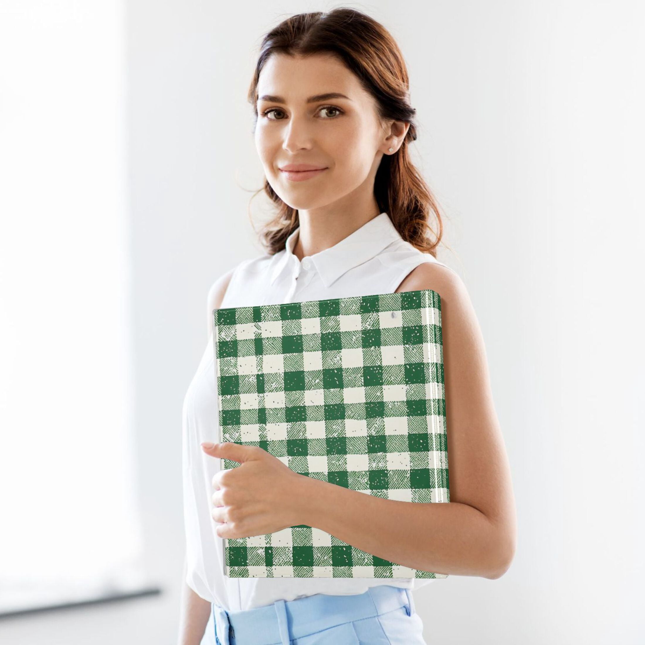 ALAZA Checkered Grid-a5 Hardcover 3 Ring Binder 1.5" Round Rings Interior Pockets Binders Organizer 1 Pack