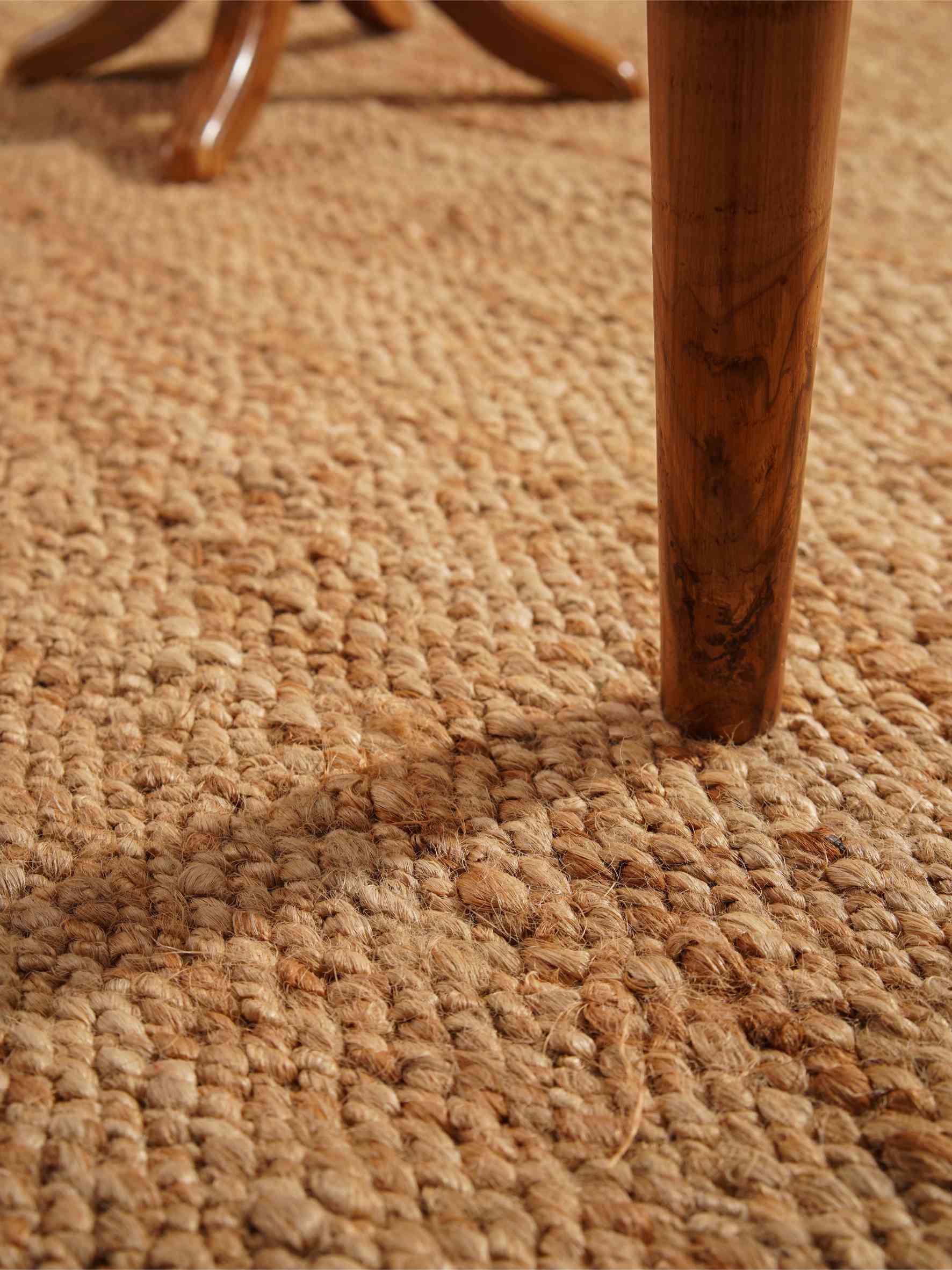 Rugsotic Carpets Hand Woven Jute 6'x6' Round Area Rug Solid Light Brown J00008
