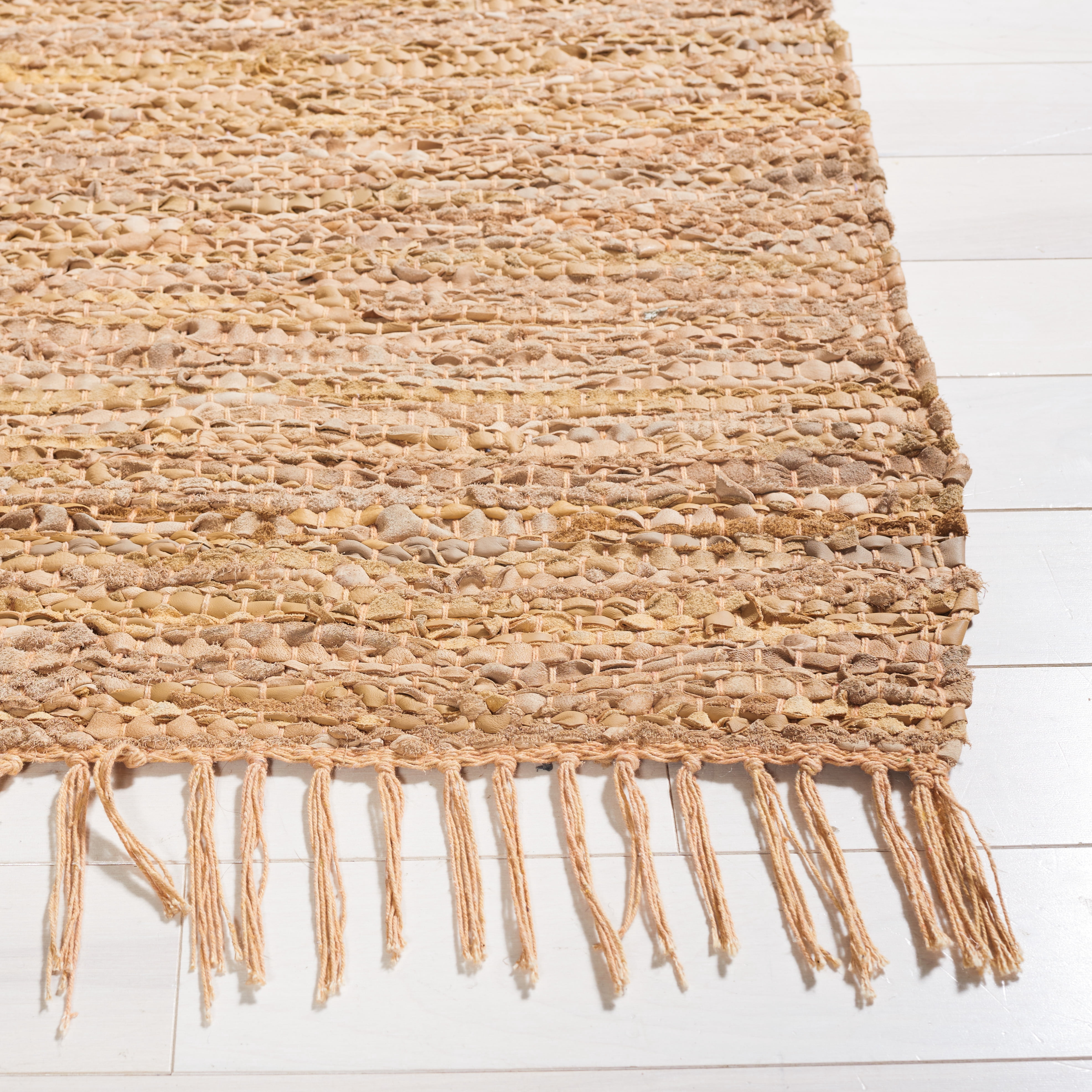 SAFAVIEH Vintage Leather Christal Solid Runner Rug, Light Gold, 2'3" x 9'