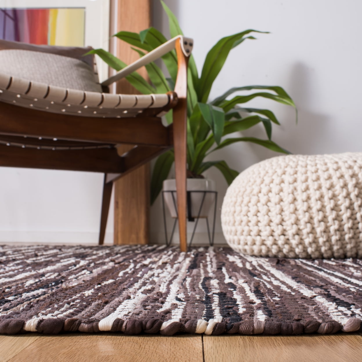 SAFAVIEH Montauk Renae Distressed Area Rug, Brown/Ivory, 8' x 10'