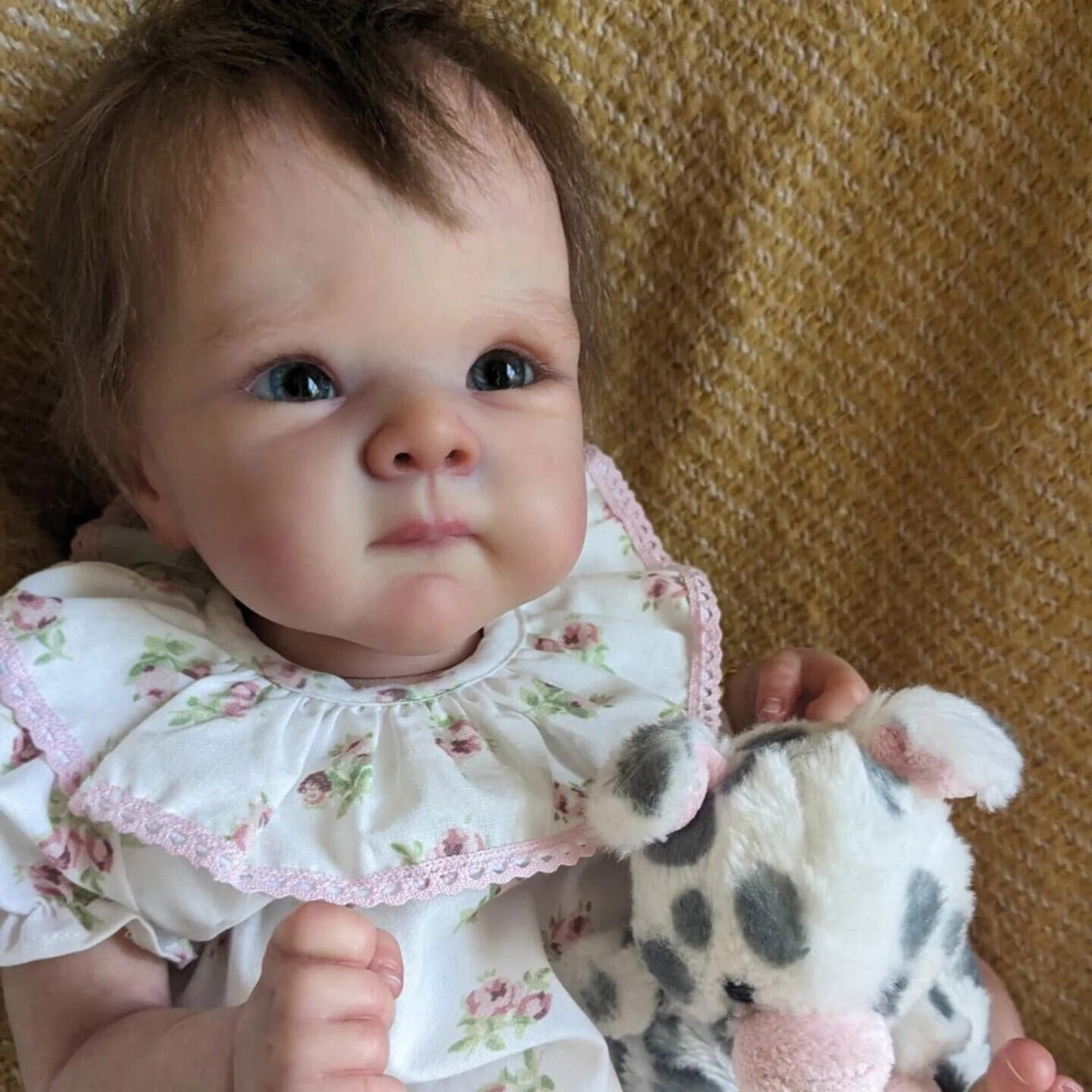 Adorable Reborn Baby Dolls - 18 inch Realistic Baby Doll Lifelike Cloth Body Real Life Baby Doll with Accessories Gifts for Kids 3+