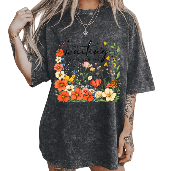 UNISHE Women's "In The Waiting God Is Working" Floral Christian Graphic Vintage Washed Oversized T-Shirt Casual Relaxed Fit Tee