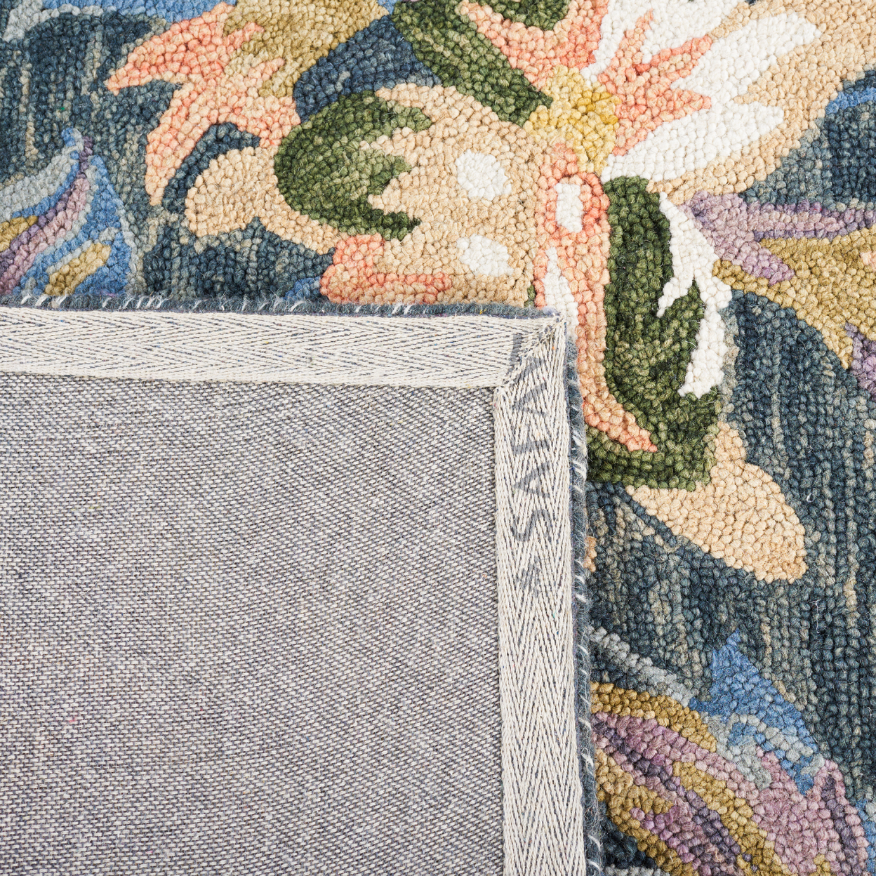 SAFAVIEH Blossom Fisher Floral Area Rug, Grey/Violet, 6' x 6' Square