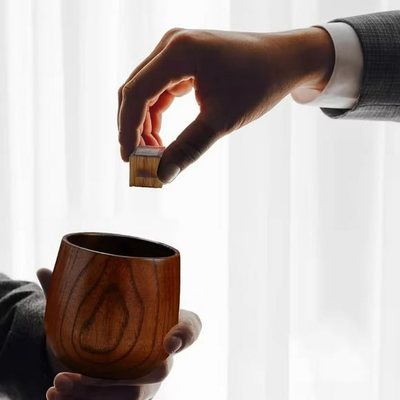 Tazas de madera de fondo plano de 300 ml con asador de carbón en el interior. Tazas de madera para café. Tazas para café.