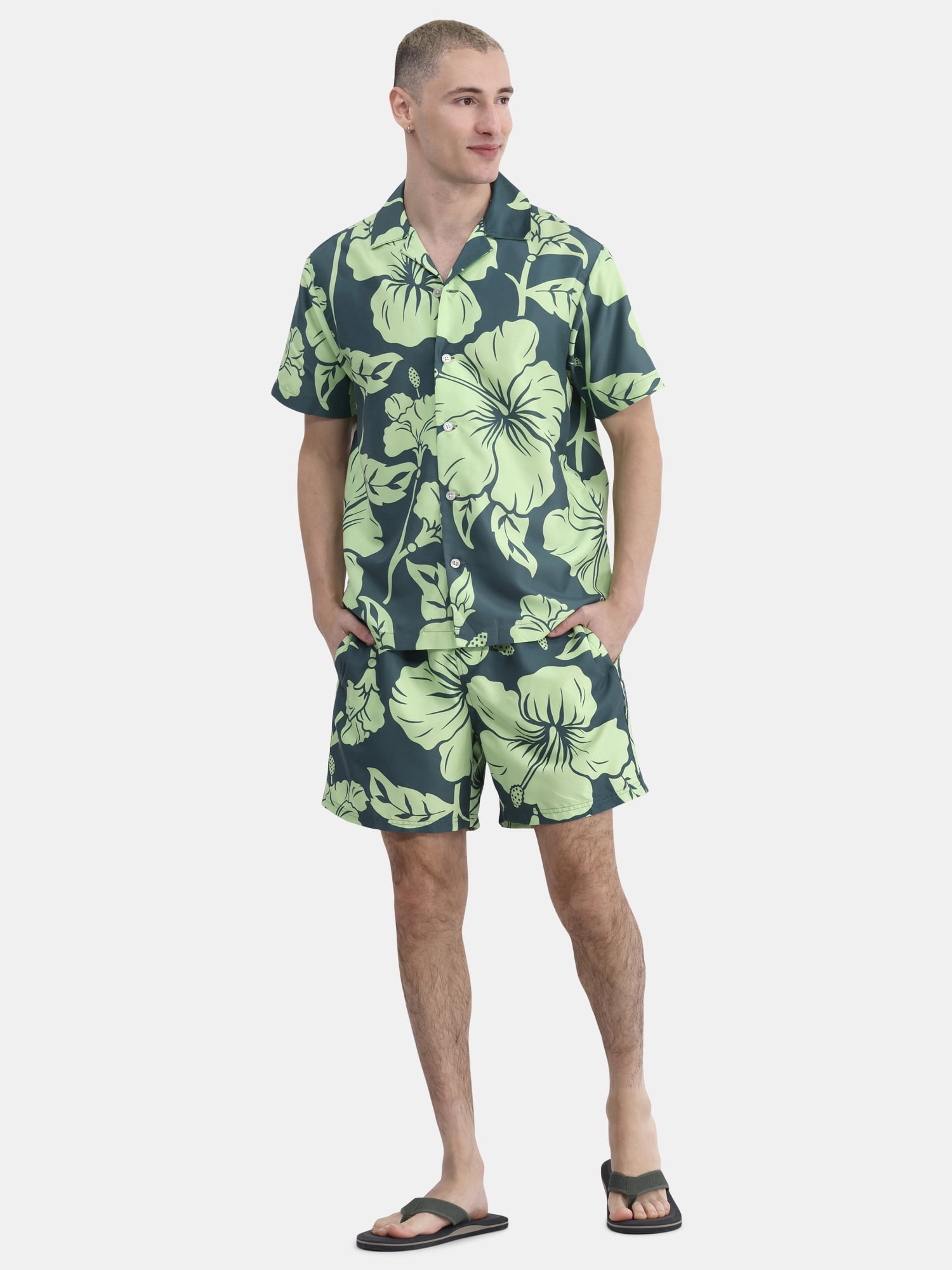 No Boundaries Button Front Oversized Cabana Shirt with Short Sleeves, Men’s