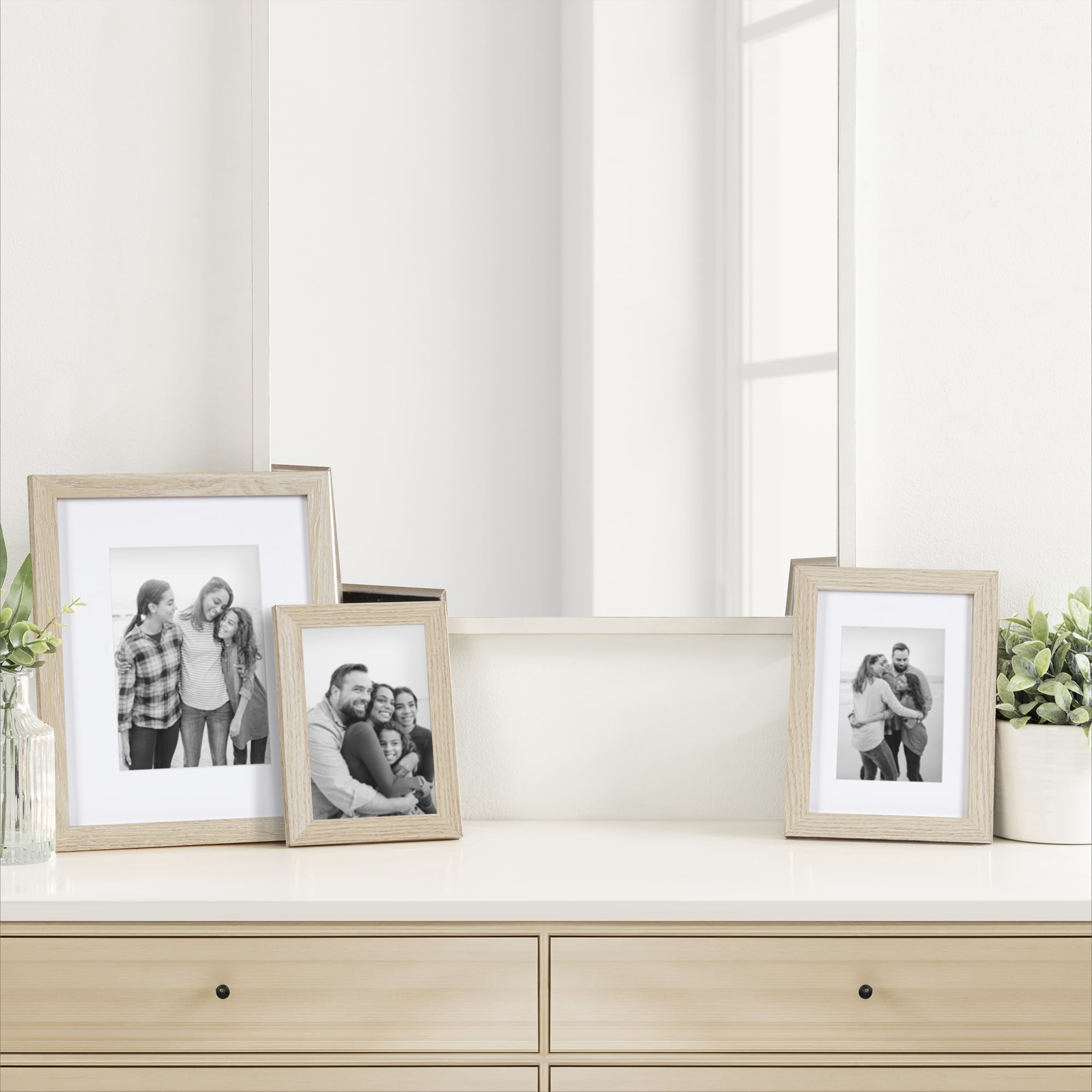 DesignOvation Gallery 4" x 6" Natural Picture Frame