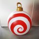 thumbnail image 3 of Bola de Navidad inflable de PVC para decoración de jardín, 40/60 cm, para fiesta de Navidad, Año Nuevo, patio, césped, porche, 3 of 5