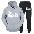 thumbnail image 4 of Conjunto de dos piezas "El Dogfather" Divertido chándal casual para amantes de los perros salchichas para hombre Otoño Conjunto de ropa deportiva holgada con capucha estilo hip hop con animales, 4 of 4