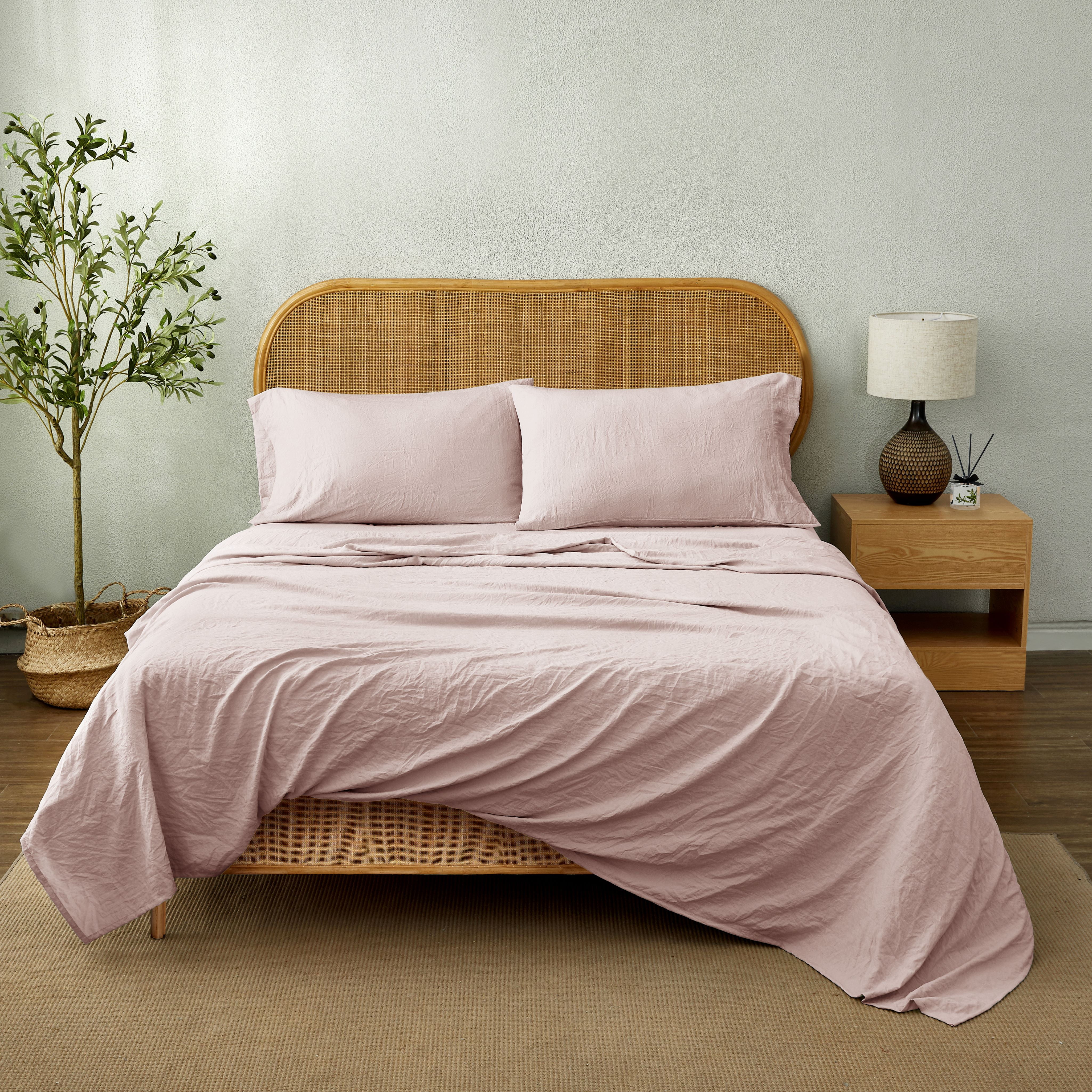 Mainstays Washed Ultra Soft Microfiber Bed Sheet Set, King, Pink Blush, 4 Piece