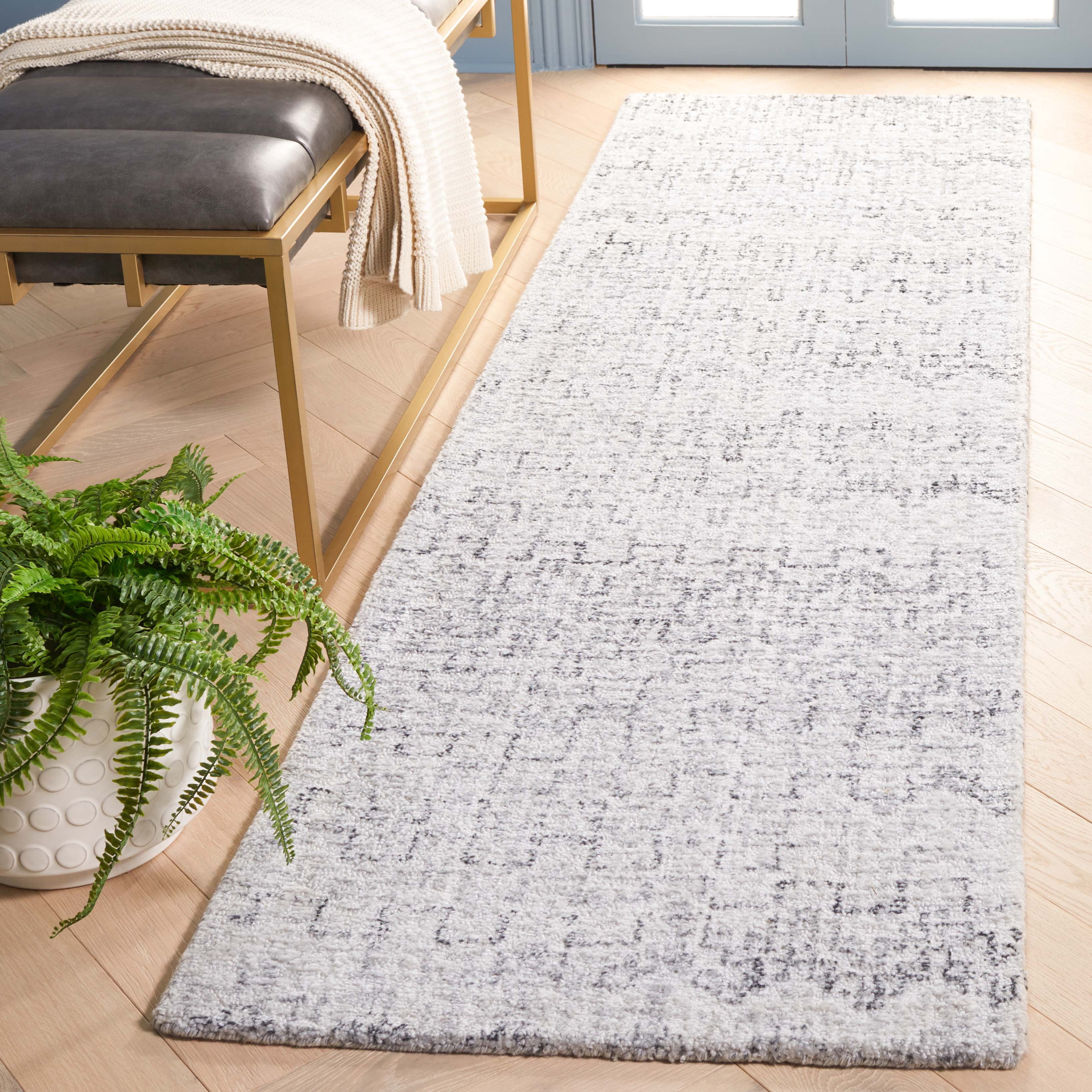 SAFAVIEH Marquee Endika Geometric Polyester Runner Rug, Grey/Ivory, 2'3" x 8'