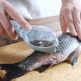 thumbnail image 3 of Grattoir à Poisson à Main Antidérapant Forme Créative Poisson Outil de Cuisine Détartreur à Poisson, 3 of 10
