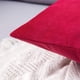 thumbnail image 2 of Juego de 2 Fundas de Cojines de Terciopelo Almohada Decorativa para Sofá Súper Suave Decoración Cómoda Hogar Sala de Estar Dormitorio para Sofá 60X60CM Rojo, 2 of 4