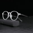 thumbnail image 1 of YOPTOP Lunettes de Lecture Photochromiques Rondes TR90, Lunettes de Soleil Mode Bloquant la Lumière Bleue, Lecteurs Presbytes pour Femmes Hommes Confortables Anti-Éblouissement Lecteurs d'Ordinateur Lunettes de Lecture Sport, Transparentes, 1 of 7