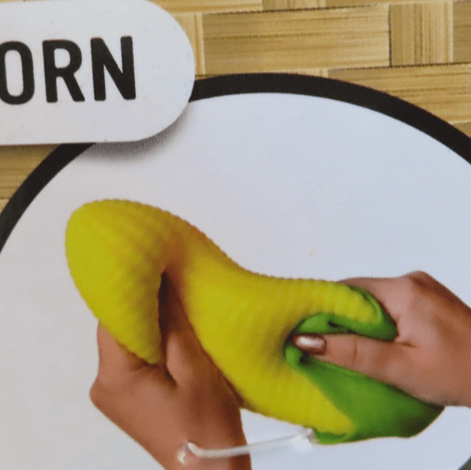 Slow Bouncing Fresh Corn Jumbo Squishy, Farmers Market Photorealistic Food Squishy for Home Office Decor (1 Pc)