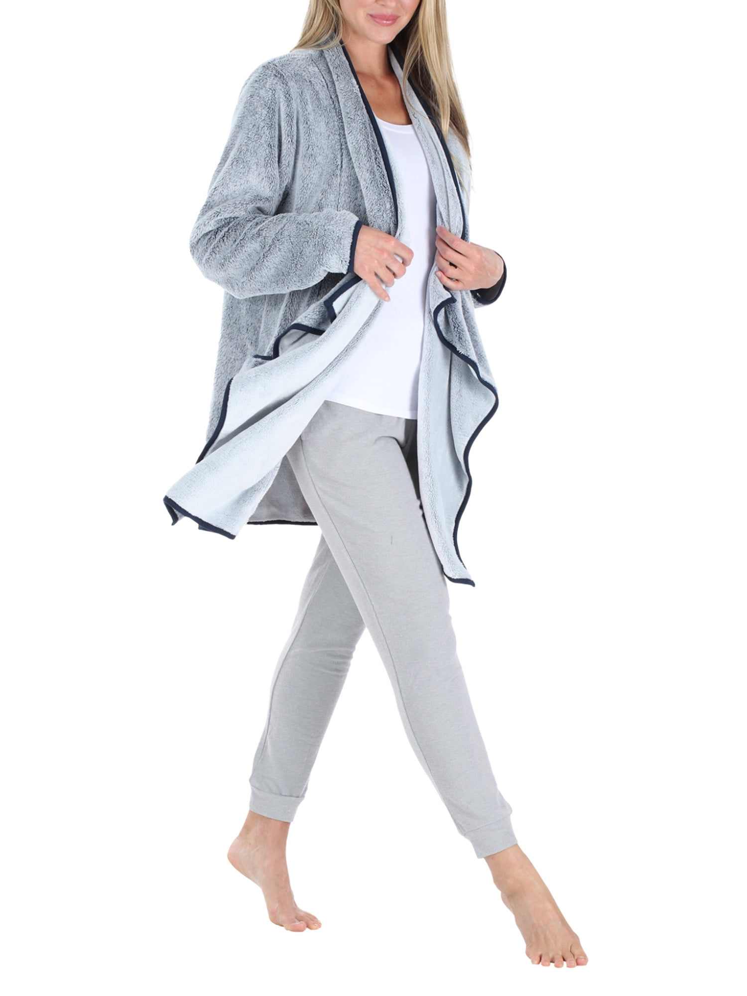 Sleepyheads Women's Ultra Soft Fleece Short Wrap Robe, Long Sleeve Cardigan  Bed Jacket, Oatmeal, S/M : : Clothing, Shoes & Accessories