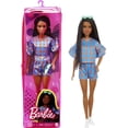 thumbnail image 2 of Muñeca Barbie Fashionista Cabello Negro Trenzado, 2 of 2