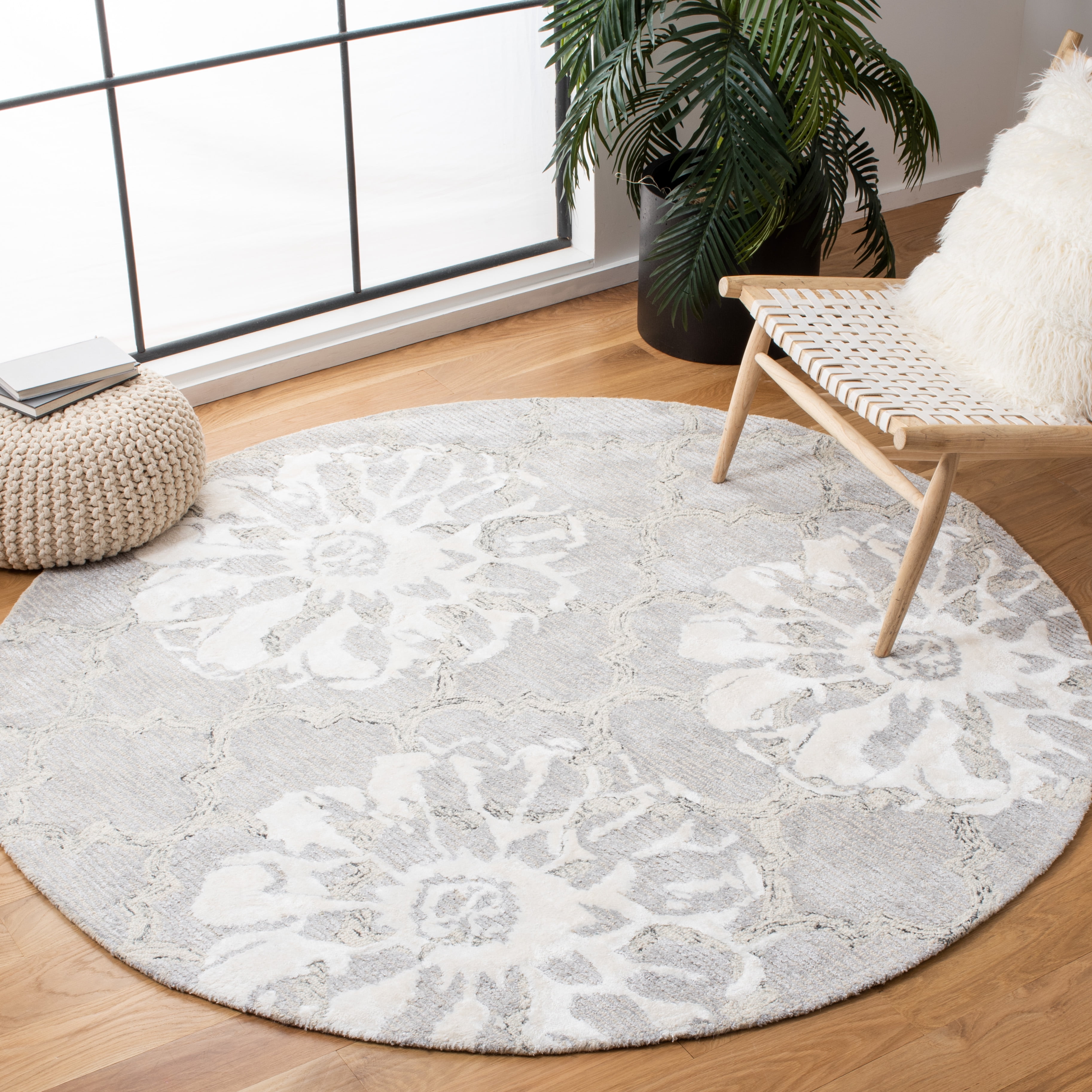 SAFAVIEH Glamour Jaye Floral Area Rug, Silver/Ivory, 6' x 6' Round