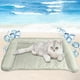 thumbnail image 4 of Fiudx Tapete de Hielo para Mascotas, Cama Refrescante, Suave y Cómoda, Almohadilla de Tela Transpirable y Fresca, Tecnología Que Absorbe El Sudor para Siestas Acogedoras, Ideal para Perros y Gatos En, 4 of 5