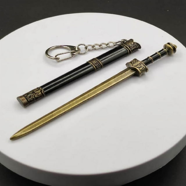 Ancient Famous Sword Metal Weapon Key Chain Pendant - Add a Touch of History to Your Look!