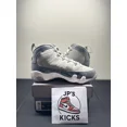 thumbnail image 4 of Ni - ke Size 5Y - Ni - ke Jordan 9 Retro "Cool Grey" 2025 - HV4574-011, 4 of 5
